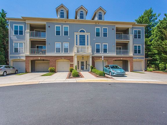 3rd image of 11326 Westbrook Mill Ln Unit 303