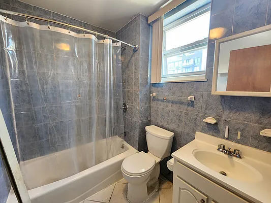 Rented by Astoria Realty | media 4