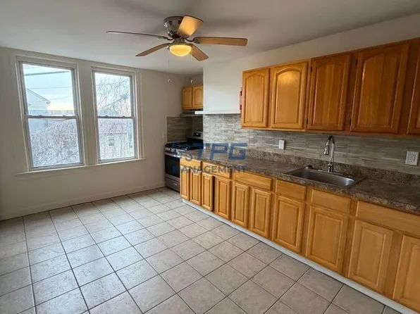 130 Milford Ave Floor 1, Newark, NJ 07108