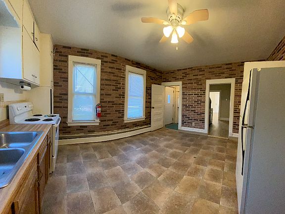 Main Floor Kitchen