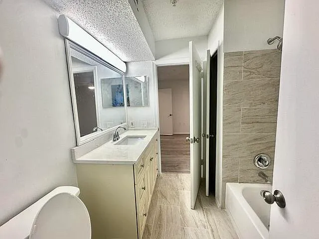 2305 N Congress Ave #11 — Photo 13