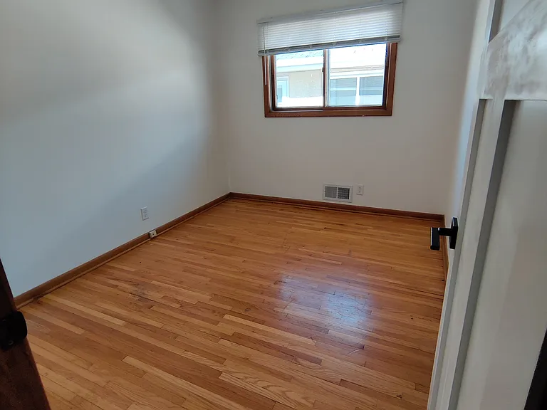 5729 Xerxes Ave S — Photo 5