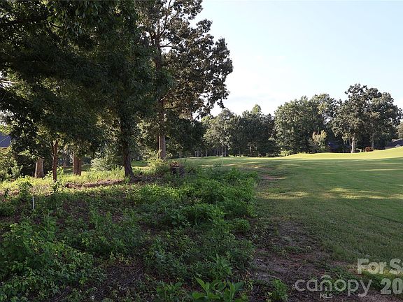 3rd image of 3870 Hyder Ct