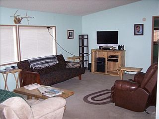 4th image of 185 NW Harwood Ave Spc 38