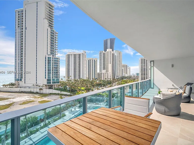17550 Collins Ave #704 — Photo 39