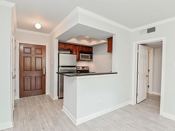 4th image of 4515 Briar Hollow Pl APT 112