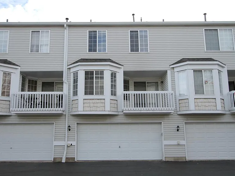 3162 Cambria Ct — Photo 23