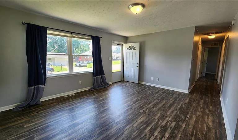 505 Kent Dr — Photo 15