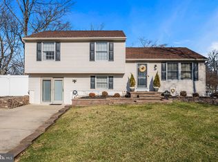 82 Overington Ave, Marlton, NJ 08053