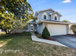 1910 Noble Dr, Golden Valley, MN 55422