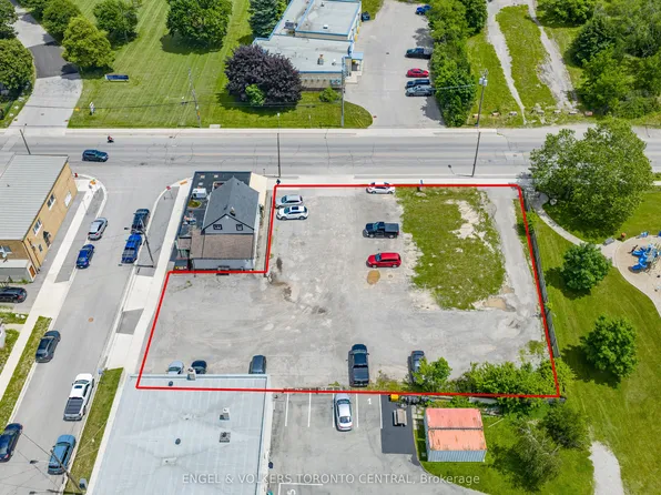 619 King St, Welland, ON L3B 3L4