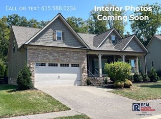 6785 Pleasant Gate Ln, College Grove, TN 37046