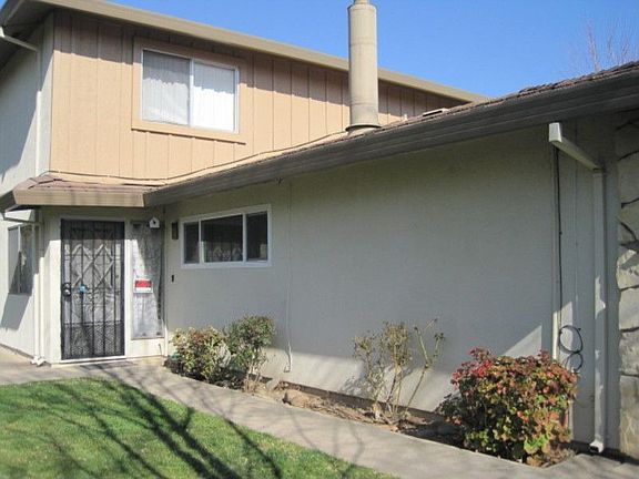 2nd image of 5169 Connecticut Dr APT 2