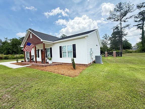 4th image of 747 Lakeview Cir