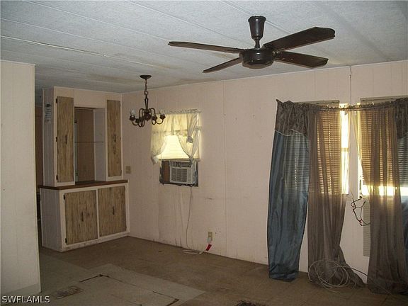 4th image of 542 Avenue F NW
