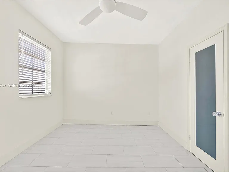 610 8th St #102R — Photo 22