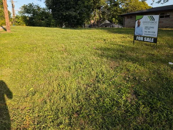 213 S 11th St, Elwood, IN 46036