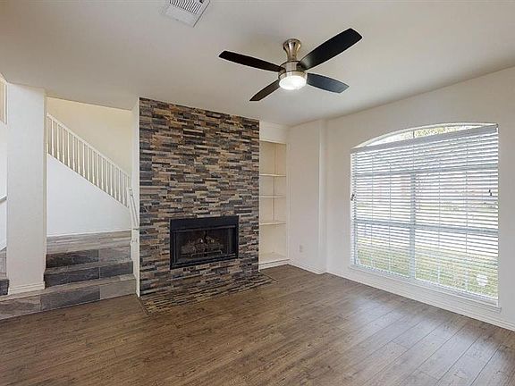 2nd image of 917 Fenimore Dr