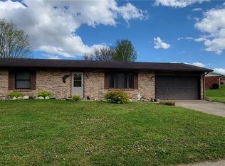 122 Douglas Dr, Lewisburg, OH 45338