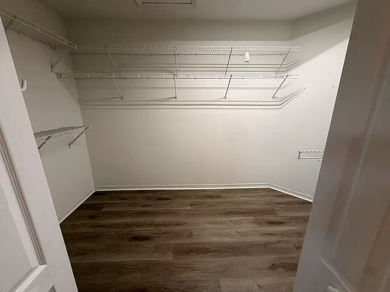 14745 Hartford Run Dr — Photo 20