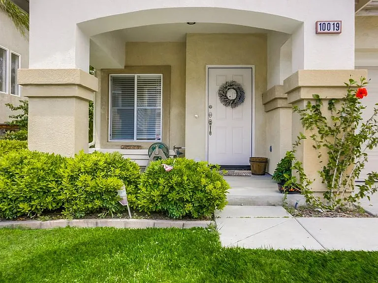 10019 Kika Ct — Photo 1