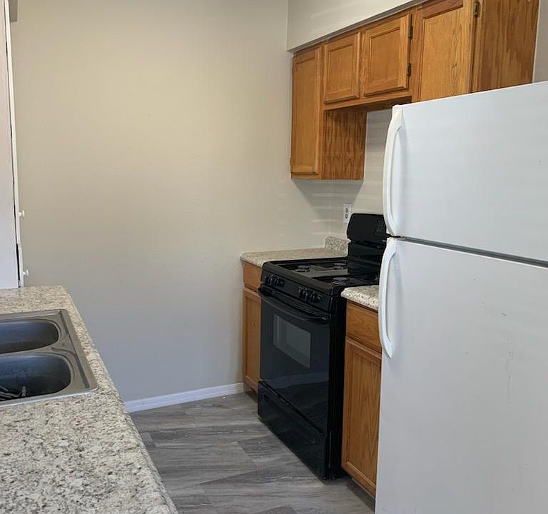1st image of 2813 Muriel St NE #B