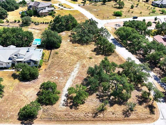 2nd image of 8417 Lakewood Ridge Cv