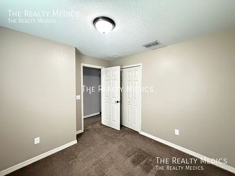 7 Bahia Court Ter — Photo 11