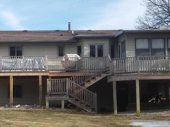 3rd image of 2910 N Nokomis NE