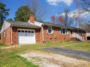 6372 Lakeway Dr, Mechanicsville, VA 23111