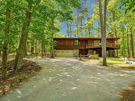 2nd image of 329 Timberlake Rd