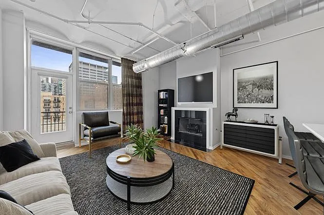 1 bed, 791 sqft, $2,700 — Photo 1