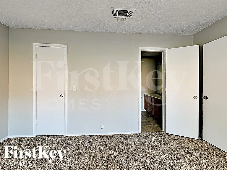 1600 Shady Shores Dr — Photo 9