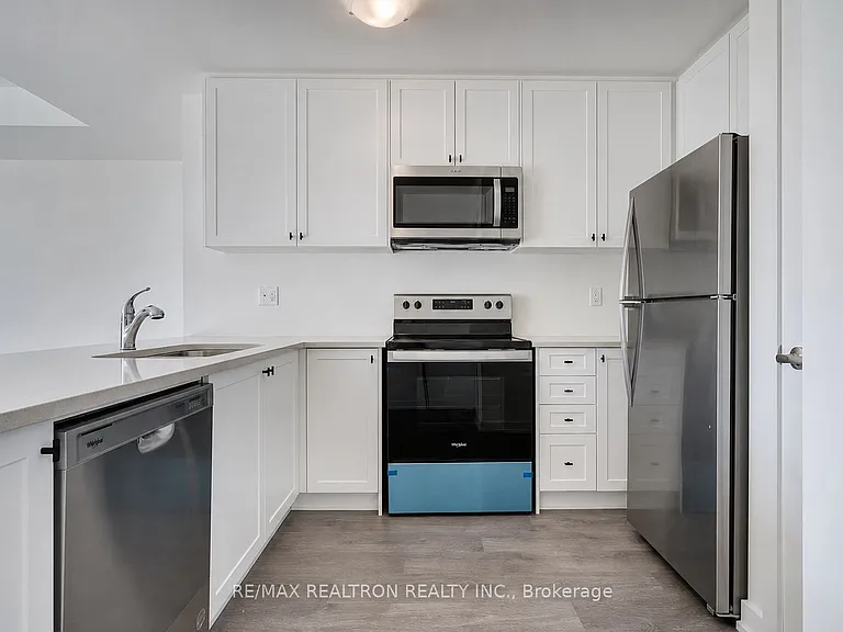 160 Densmore Rd #1104 — Photo 7