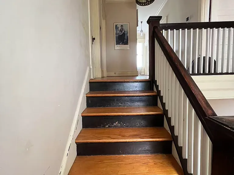 208 W Main St — Photo 10