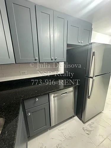 6700 N California Ave Photo 1
