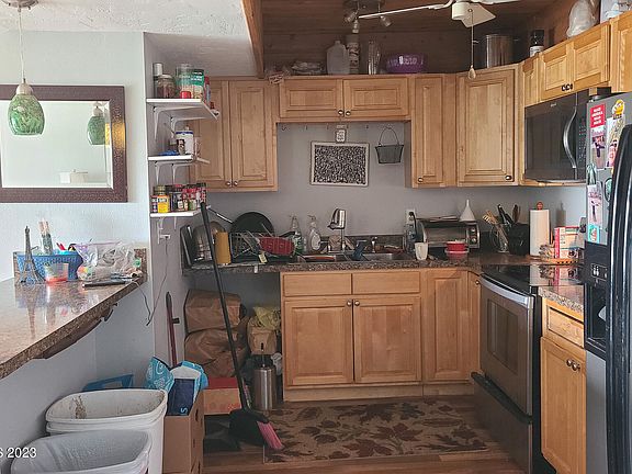 3rd image of 221 Columbia Dr APT 345