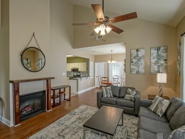 5159 Etta St #5-G, Baton Rouge, LA 70820