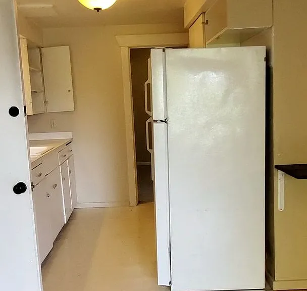 715 N Forest St — Photo 12