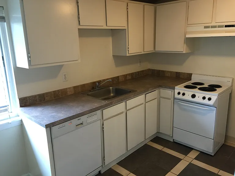 4350 SE Milwaukie Ave #4 — Photo 5