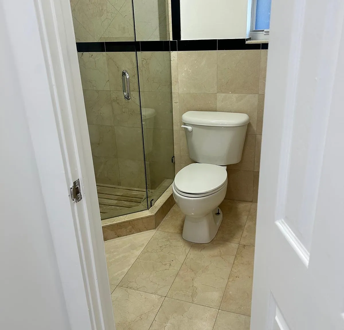 Studio, 450 sqft, $1,450 — Photo 4