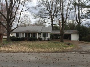 609 S Fulton St, Iuka, MS 38852