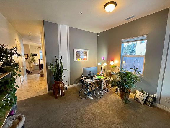 Entry Way Bonus Room