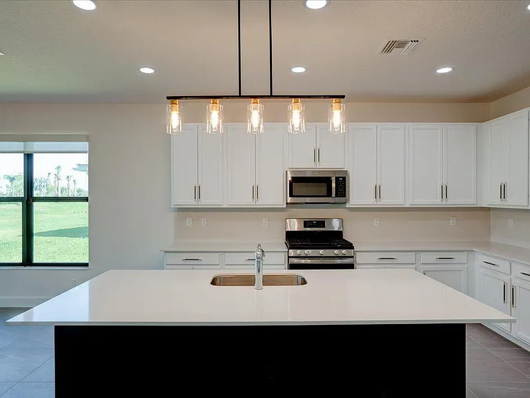 12474 SW La Costa St — Photo 10