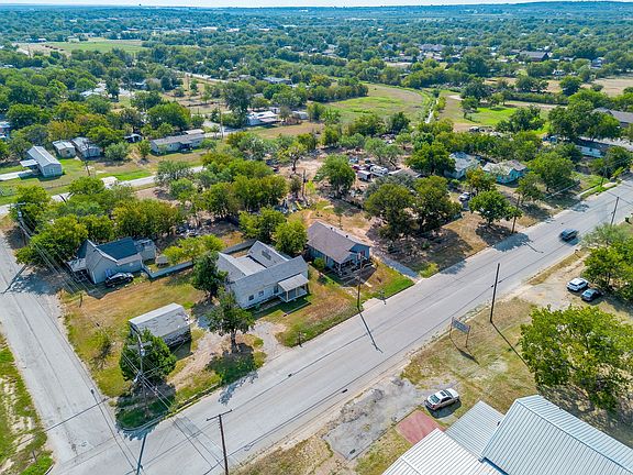4th image of 905 SE 6th Ave