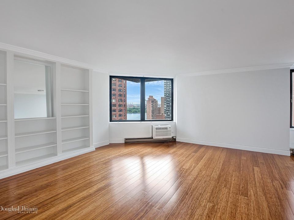 1st image of 1623 3rd Ave APT 21F