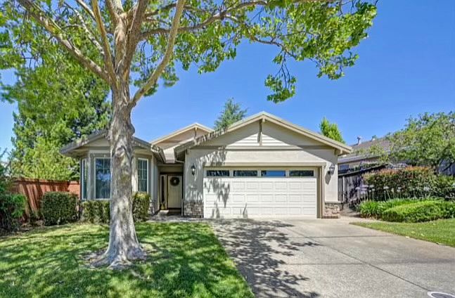 1st image of 3729 Coldwater Dr