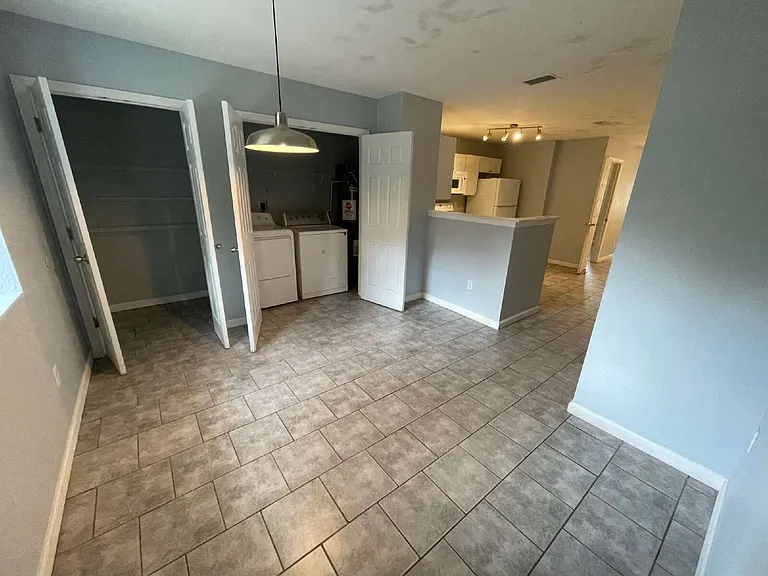 1717 Harris St #2 — Photo 11