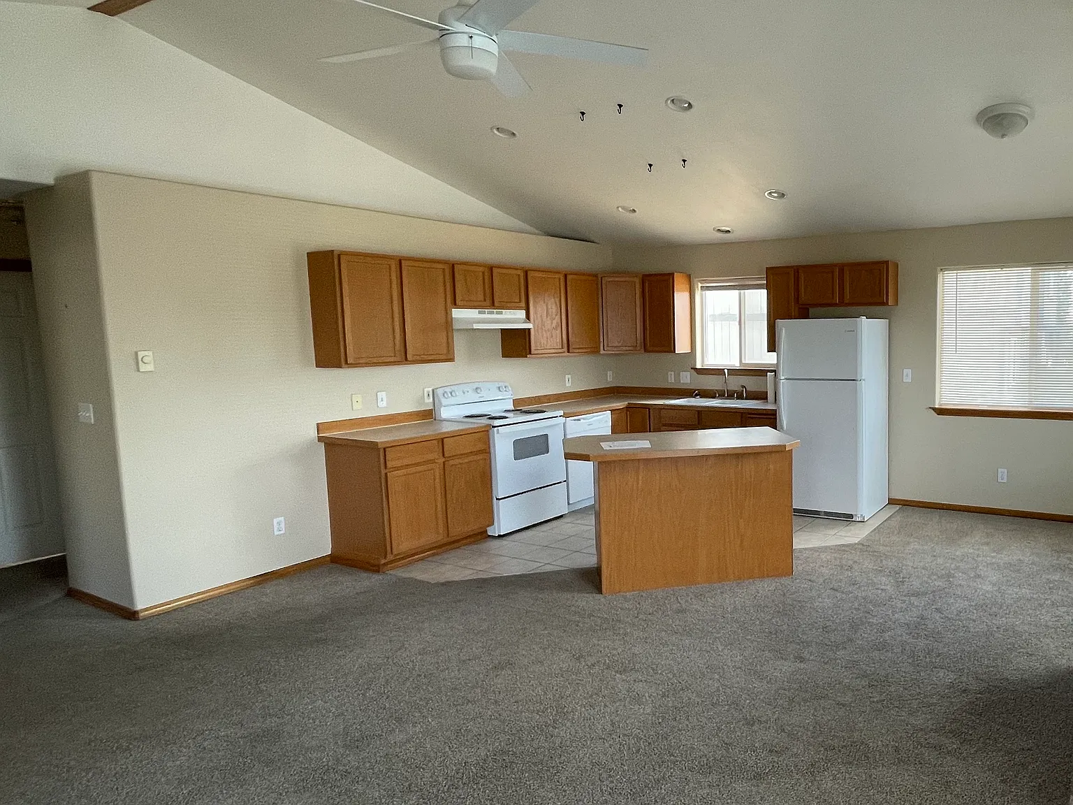 W 3rd Ave, Ritzville — Photo 4