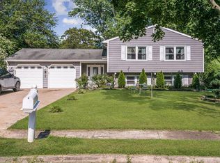 915 Bow Rd, Toms River, NJ 08753